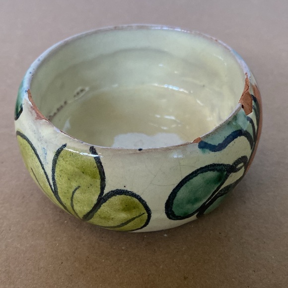 Ceramic Made in Mexico Souvenir hand painted trinket dish with lid - Picture 9 of 10